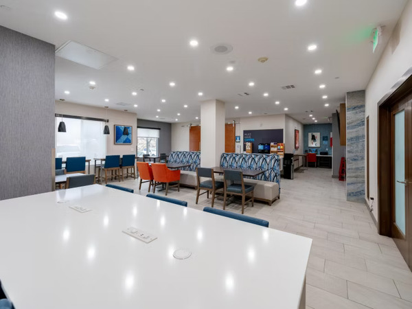 Holiday Inn Express & Suites Frazier Park