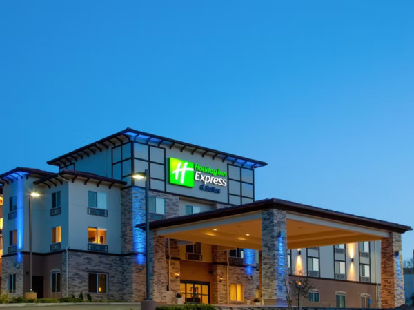 Holiday Inn Express & Suites Frazier Park