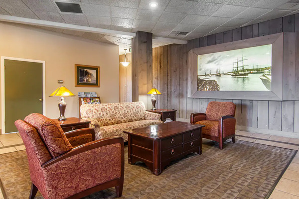 Quality Inn & Suites Coos Bay