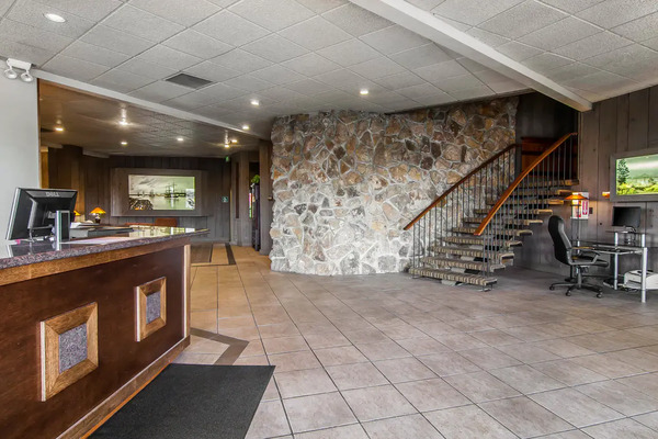 Quality Inn & Suites Coos Bay