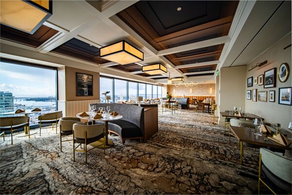 The University Club Atop Symphony Towers