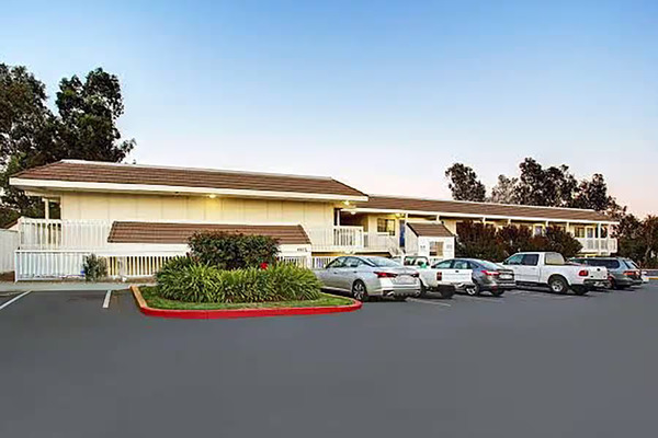 Super 8 by Wyndham Livermore