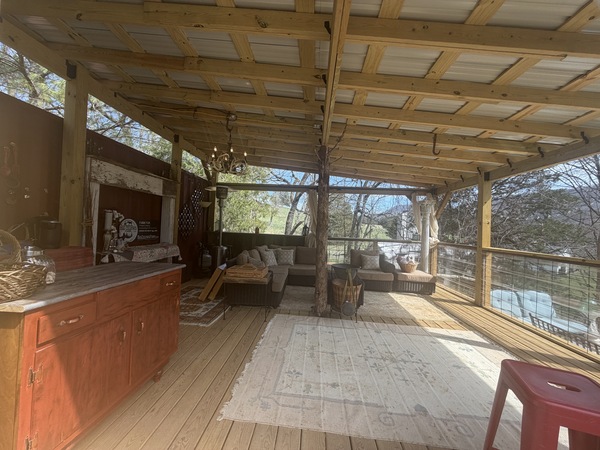 Maggie's Place @Big Cedars Farm