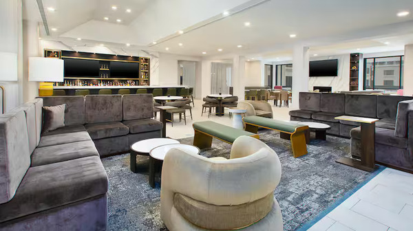 DoubleTree by Hilton Detroit Novi