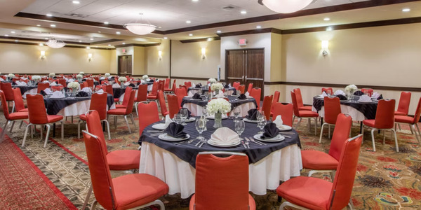 Crowne Plaza Anchorage-Midtown