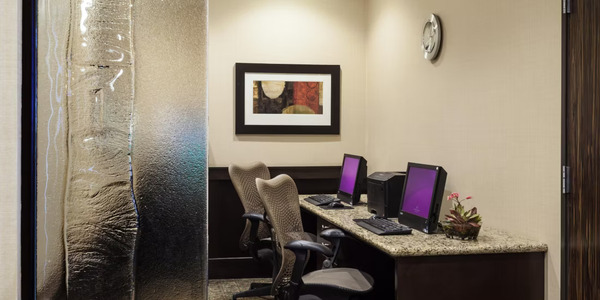 Crowne Plaza Anchorage-Midtown