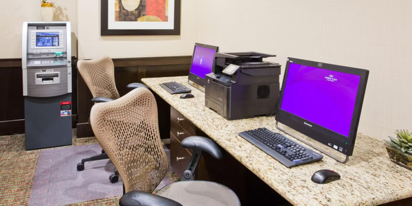 Crowne Plaza Anchorage-Midtown