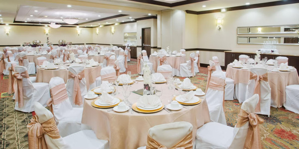 Crowne Plaza Anchorage-Midtown