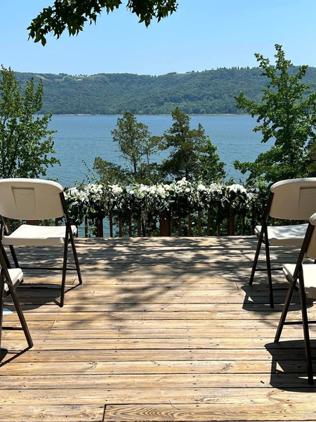 A Little Piece of Heaven on Greers Ferry Lake