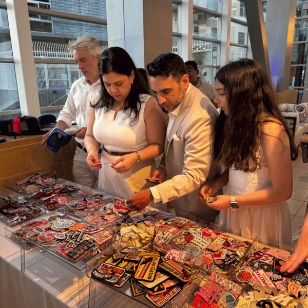 Naked Hats Mobile Hat Bar