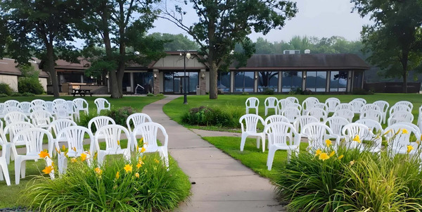 Cebulla's Lakefront lodge