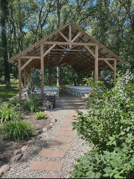 Chapelview Wedding and Event Venue LLC