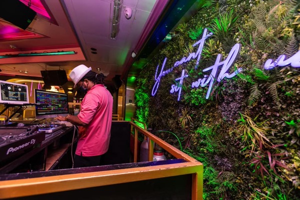 Living Dreams Music LLC "DJ Phanatic - DJ Services"