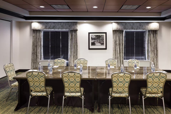 Hampton Inn & Suites Gainesville Downtown