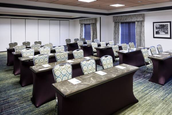 Hampton Inn & Suites Gainesville Downtown