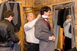 Trappers Lodge - Grooms Suite