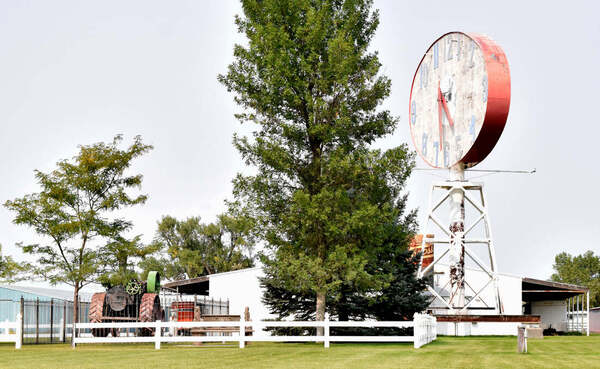 Oscar's Park Entertainment Complex