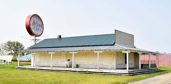 Oscar's Park Entertainment Complex