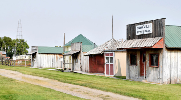 Oscar's Park Entertainment Complex