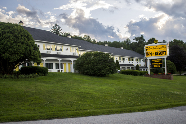 Town & Country Inn and Resort