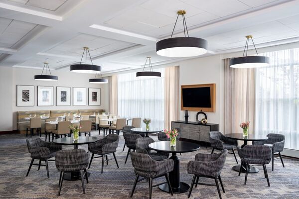 Sheraton Needham Hotel