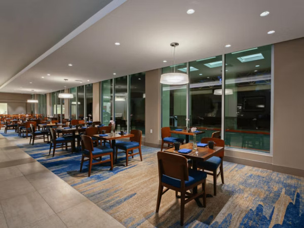 Holiday Inn Los Angeles LAX Airport