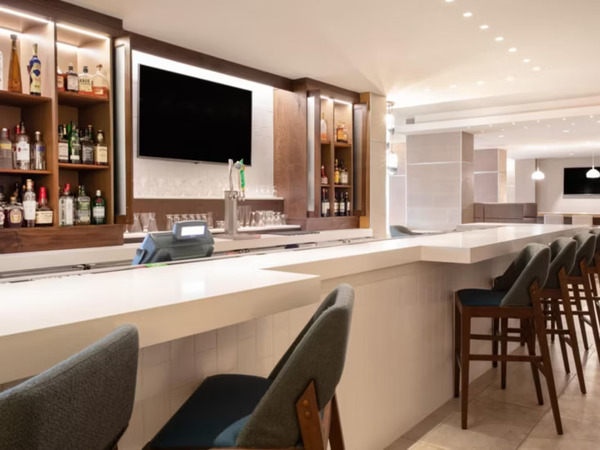 Holiday Inn Los Angeles LAX Airport