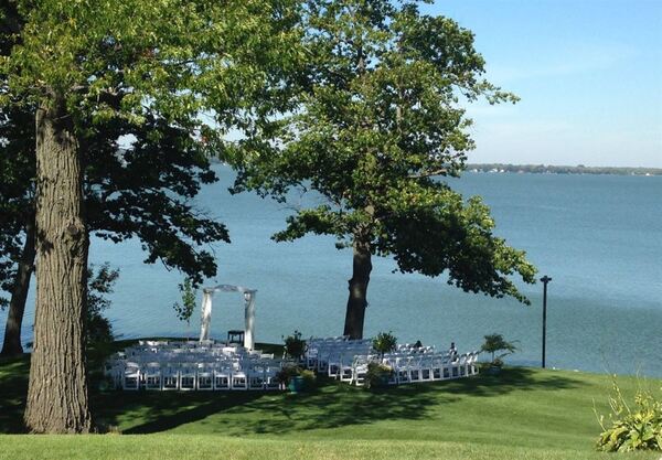 Stoughton Country Club