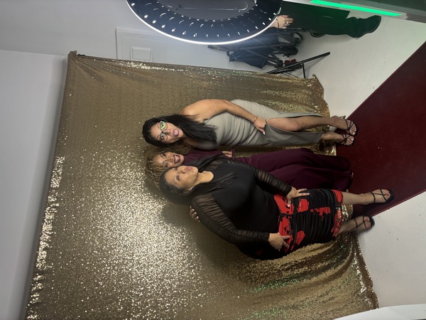 Palasay Momentos - Photo Booth Rentals