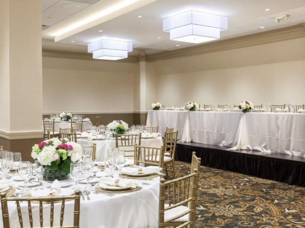 Holiday Inn Chicago North Evanston