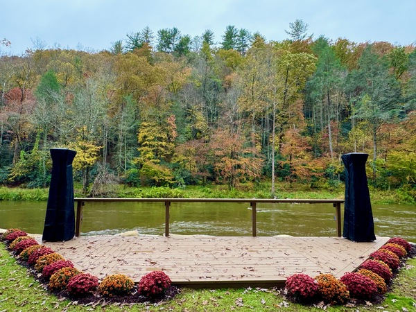 Pigeon River Mountain Retreat