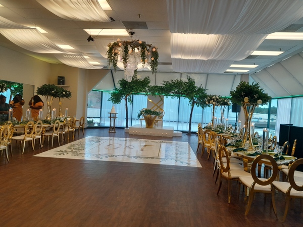 A Step To Gold Community Ballroom