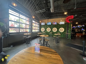 360 Dartsee Lounge