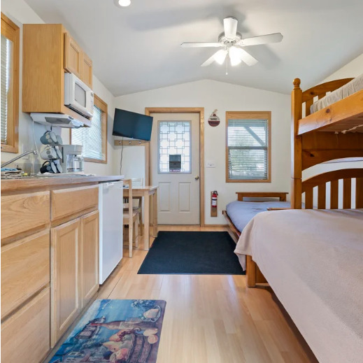 O’Sullivan Sportsman Resort