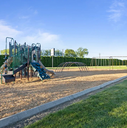 O’Sullivan Sportsman Resort