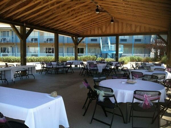 Commodore Perry Inn And Business Center