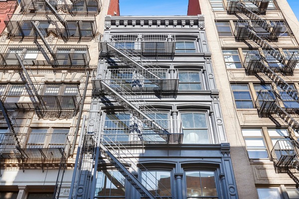 147 Spring St by Cubico