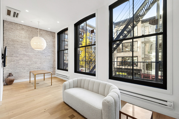 147 Spring St by Cubico