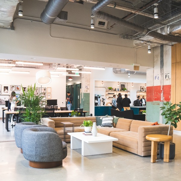 Common Desk - West End