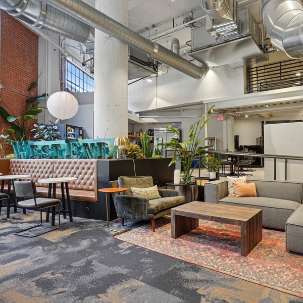 Common Desk - West End