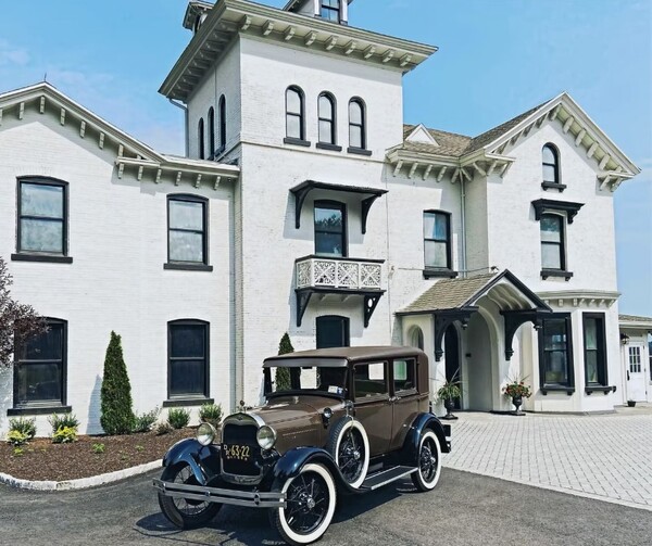 The Hudson House & Distillery