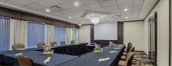 Best Western Premier Denham Inn & Suites