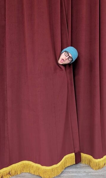 Ethan Gordon - Magician