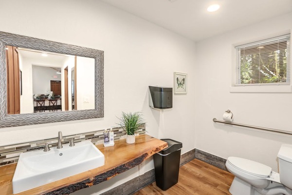 Cherry Creek Falls Event Center