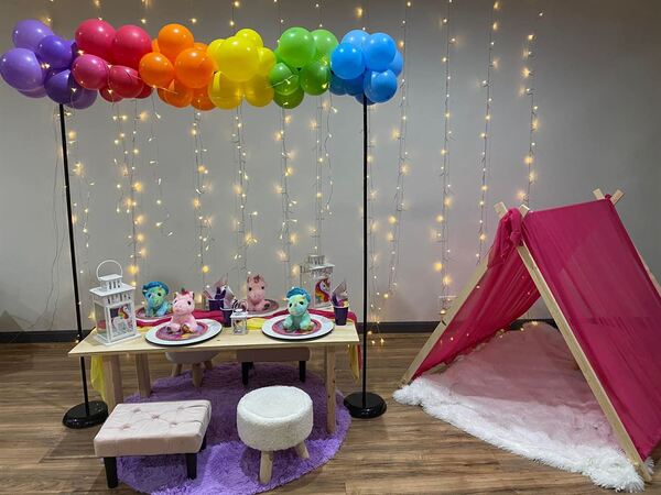 The Light Lounge At Vern's