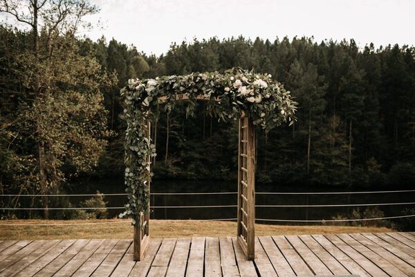 Pine Knoll Farms and Event Center