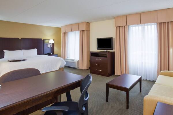 Hampton Inn & Suites Lino Lakes