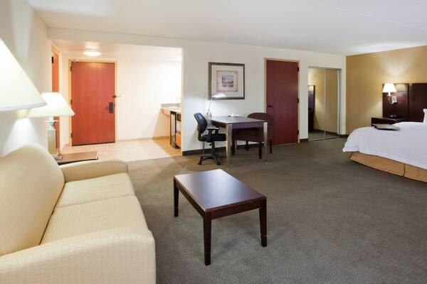 Hampton Inn & Suites Lino Lakes