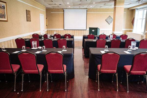 The Shawnee Inn And Golf Resort