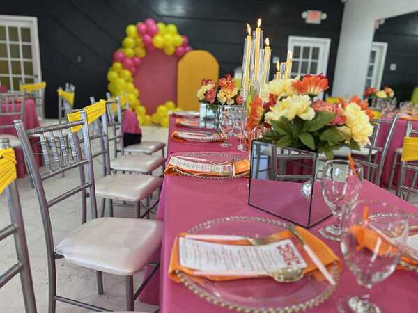 Honey Beeyond Studio - HTX